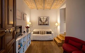 Fotofever Apt, Two Bedrooms With Air Conditioned In Elegant Shopping Area, Close To Vatican City